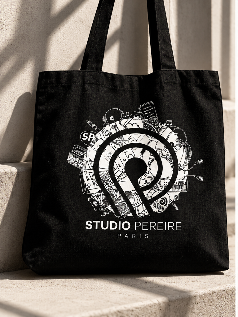 Studio Pereire tote bag featuring Laura Naval's original illustration